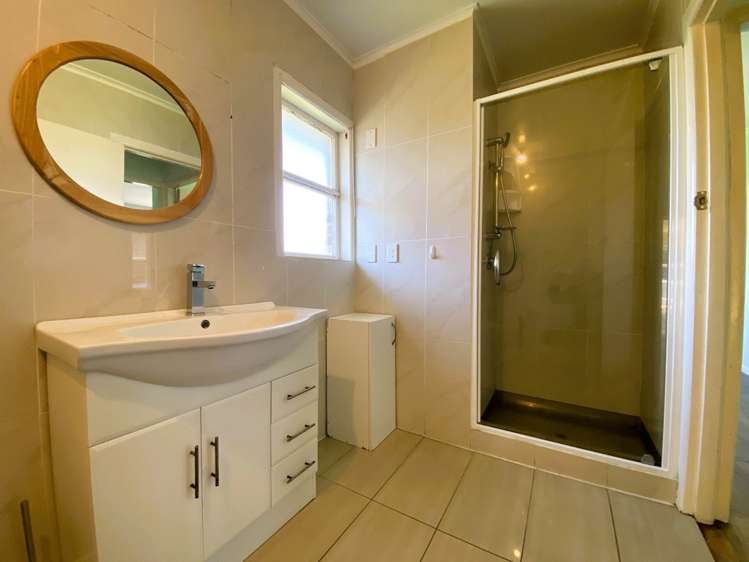 78 Hallberry Road Mangere East_6