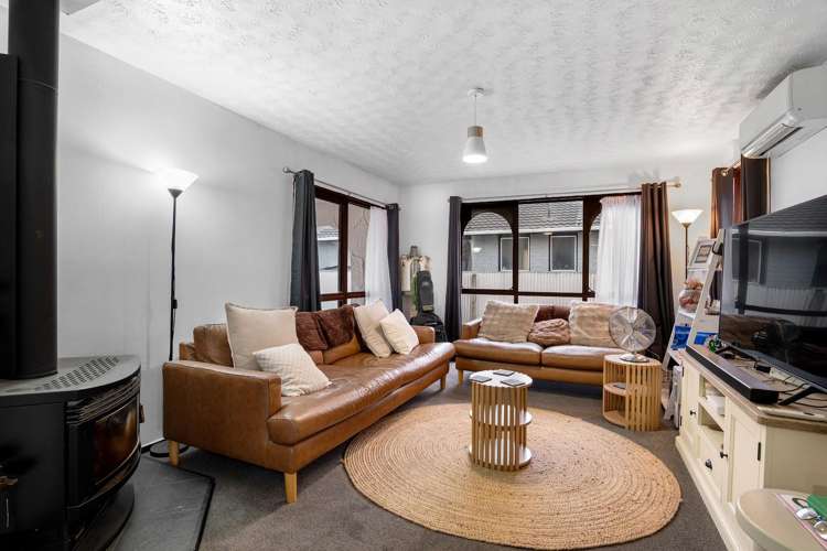18 Greenock Street Redwood_9