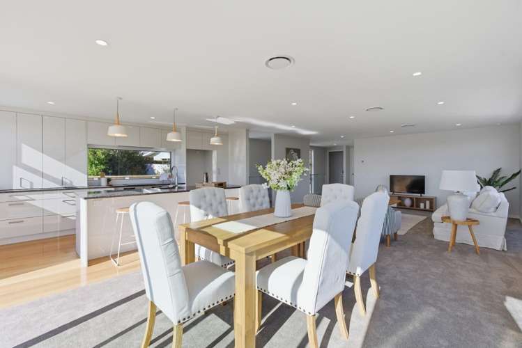 12c Ruskin Place Westown_25