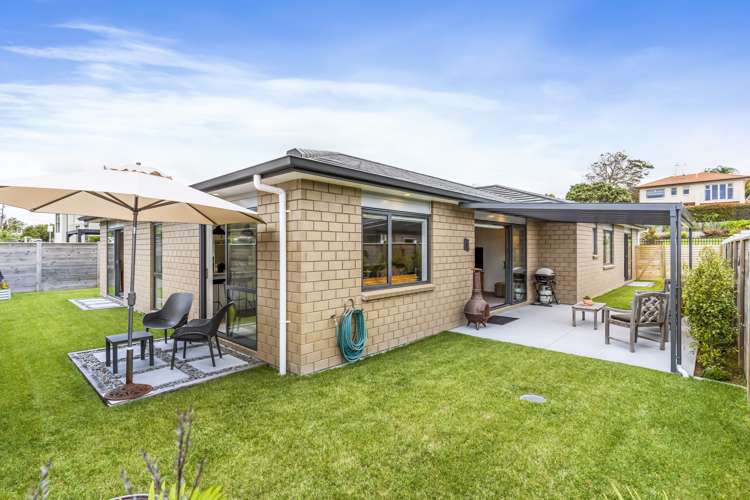 51 Couldrey Crescent Red Beach_11