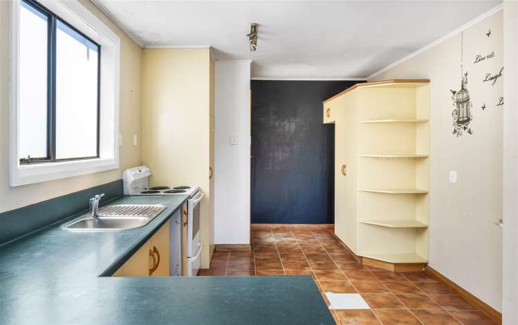 18 De Havilland Street Hornby_1