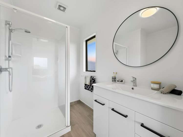 18 Cyclamen Road Mangere_10