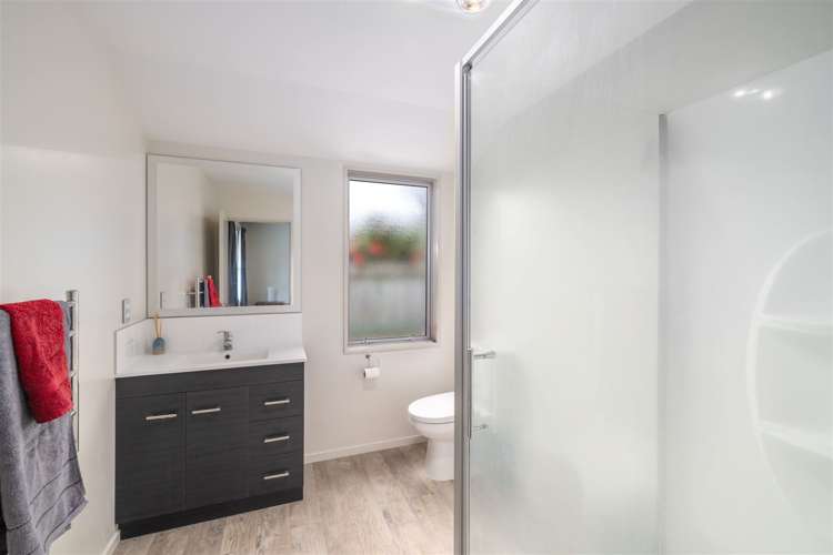 14 Sweet Waters Place Woolston_15