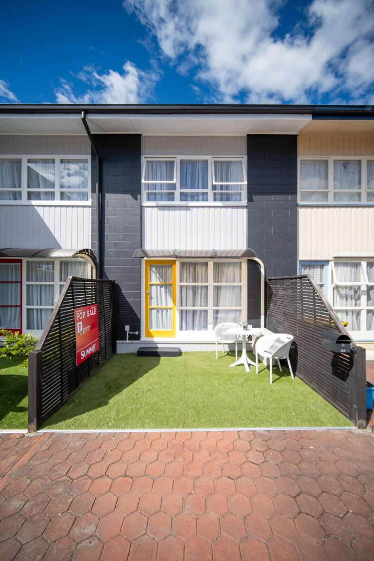 2/41 Tasman Street_0