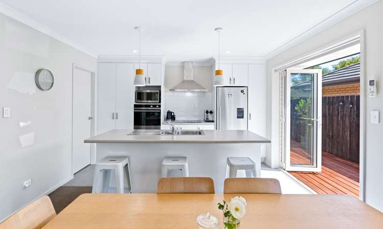 3 Darnika Way Patumahoe_6