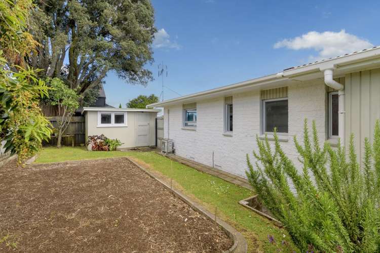 18 Chevron Drive Bellevue_14