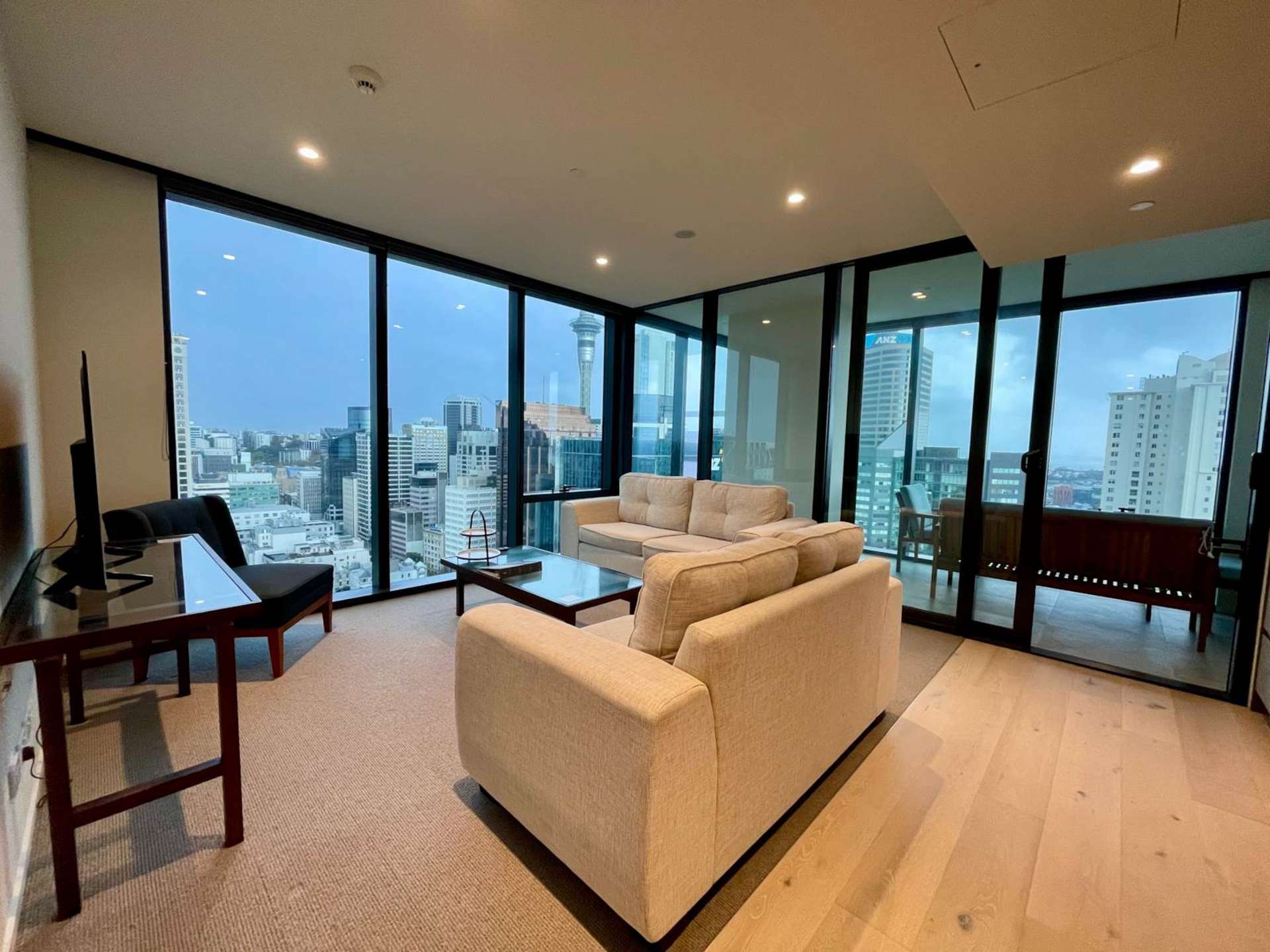2707/10 Commerce Street City Centre_0