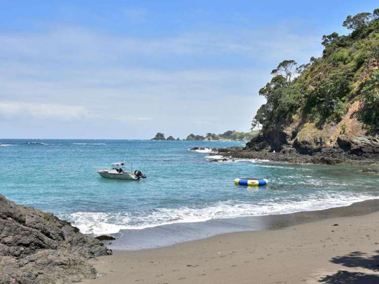 116 Rockell Road Whananaki_17