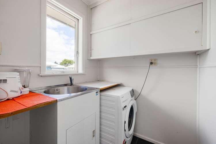 6 Parkdale Place Glenview_14