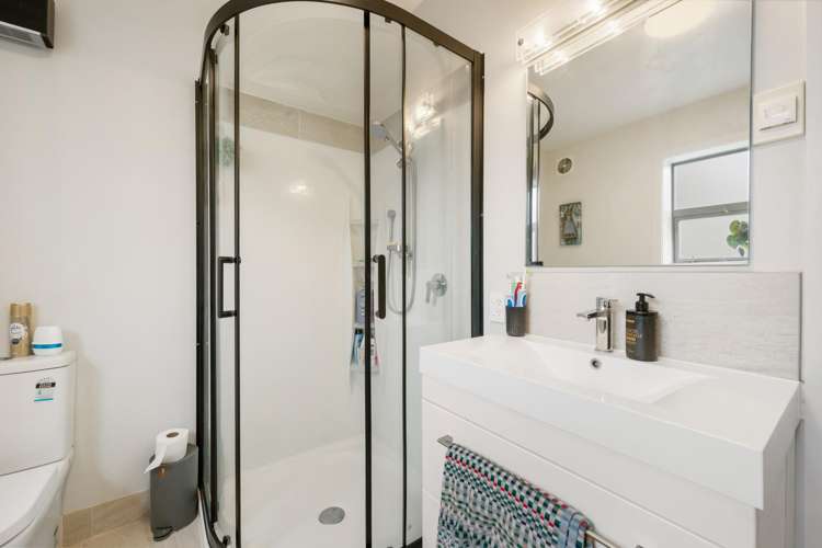 16 Missy Crescent Mount Pisa_9