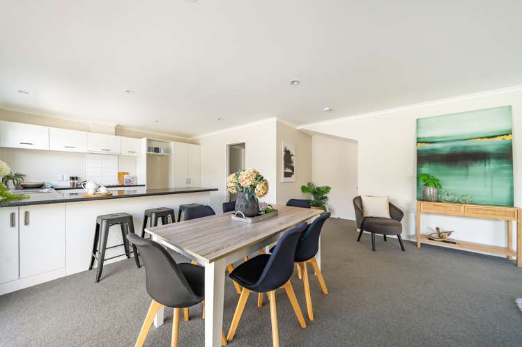 28 Latimer Way Petone_12