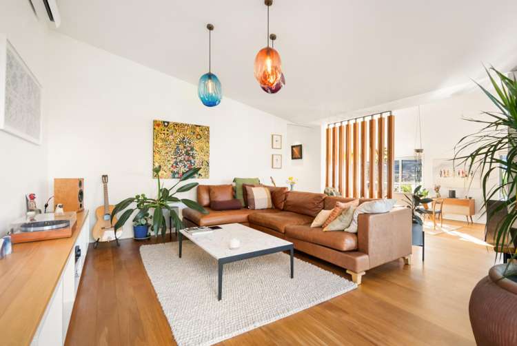 240 Peninsula Road Kelvin Heights_9