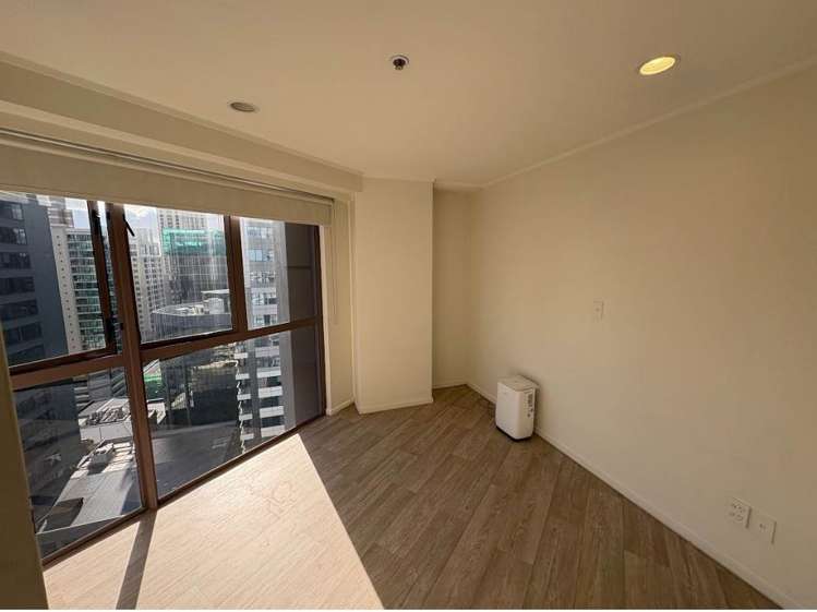 16A/89 Victoria Street West City Centre_11