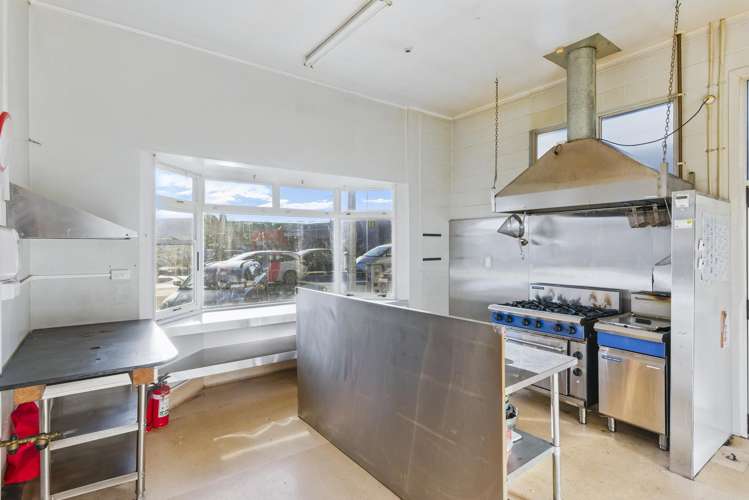 262 Oxford Street Levin_2