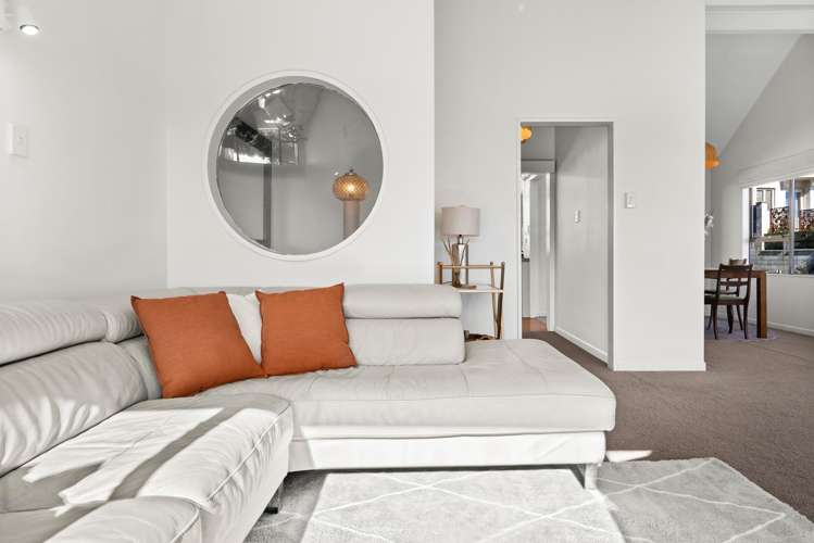 2/3 Lighthouse Road Bluff Hill_10