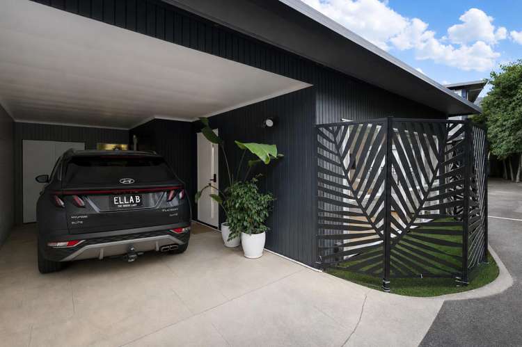2/16 Rangitoto Terrace_0