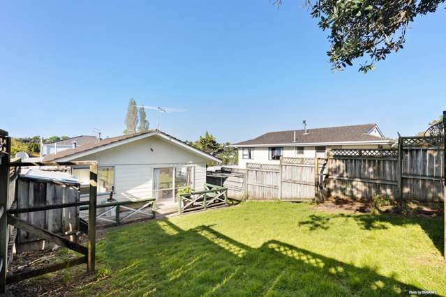 1/22 Lambrown Drive Totara Vale_1