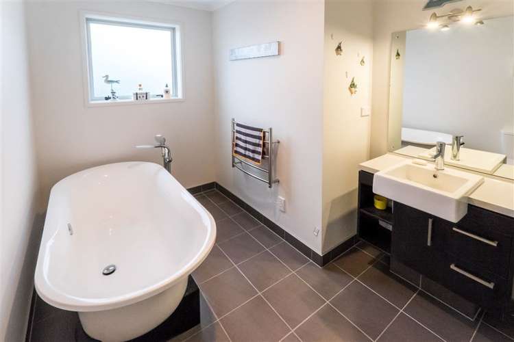 355 Pinecrest Drive Gulf Harbour_13