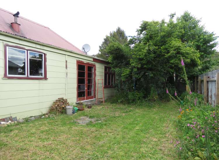 69 Shiel Street Reefton_10