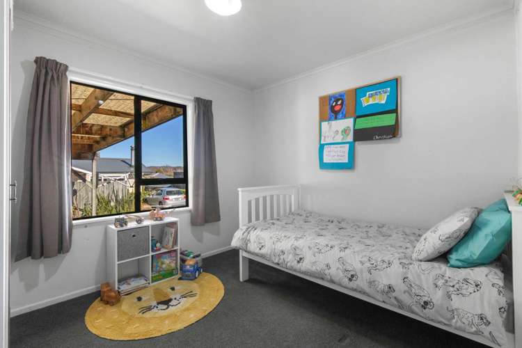 11 Iles Road Lynmore_13