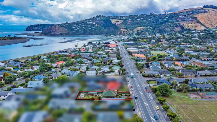 53 Main Road Redcliffs_14