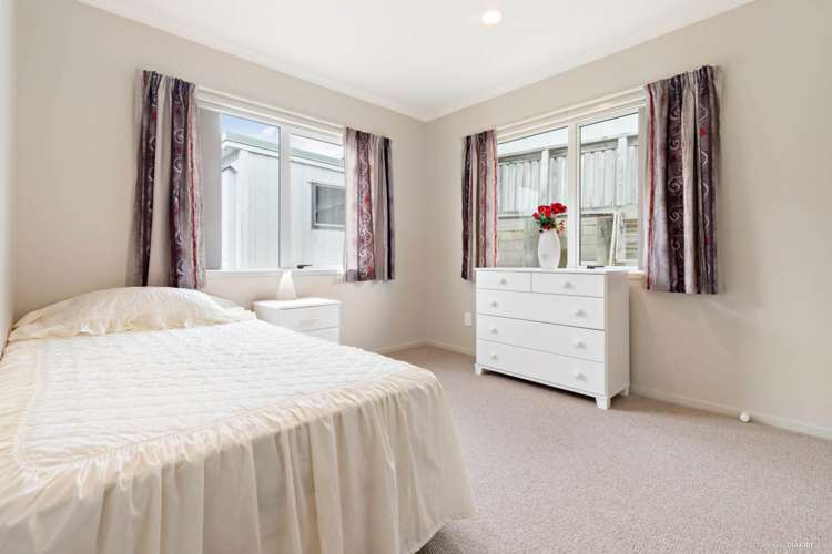 25/8 Village Place Tuakau_9