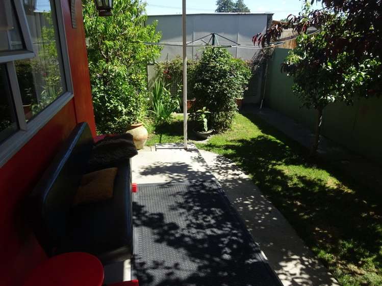 2/16 Allens Road Allenton_17