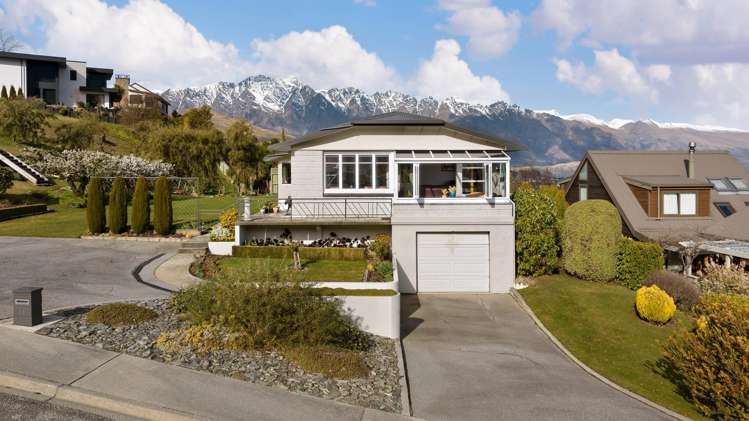 41 Suburb Street Queenstown_2