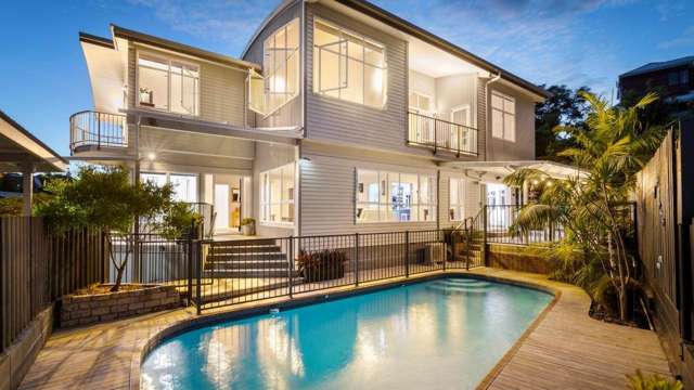 Coastal Family Haven with Pool  Rothesay Bay