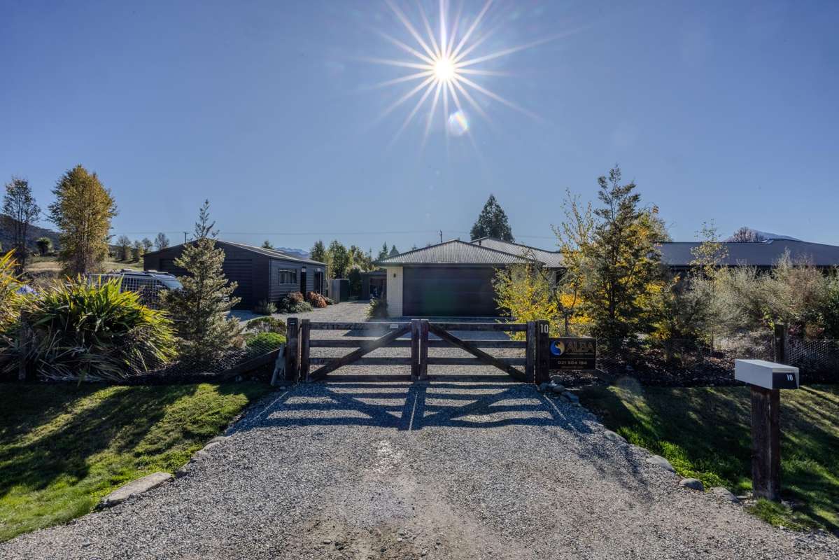 10 Jack Young Place_0
