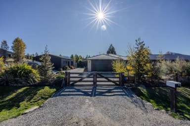 10 Jack Young Place_3