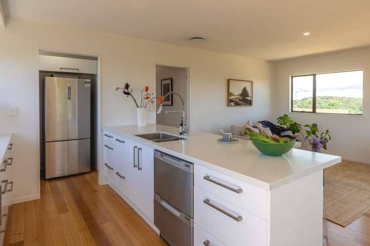 21 Tiri Road Oneroa_12