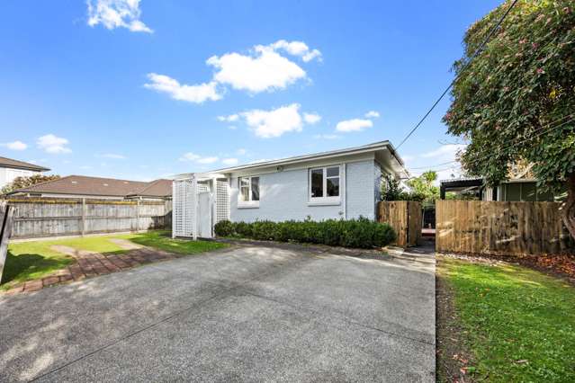416 West Coast Road Glen Eden_1