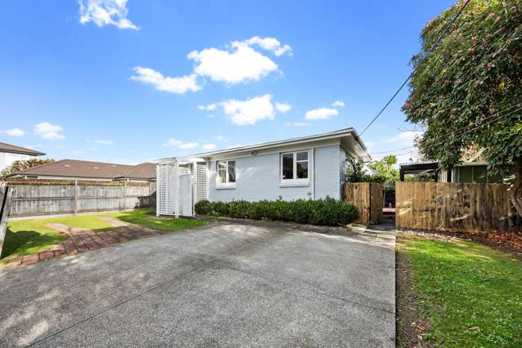 416 West Coast Road_1