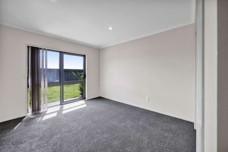 8 County Drive Hawera_10
