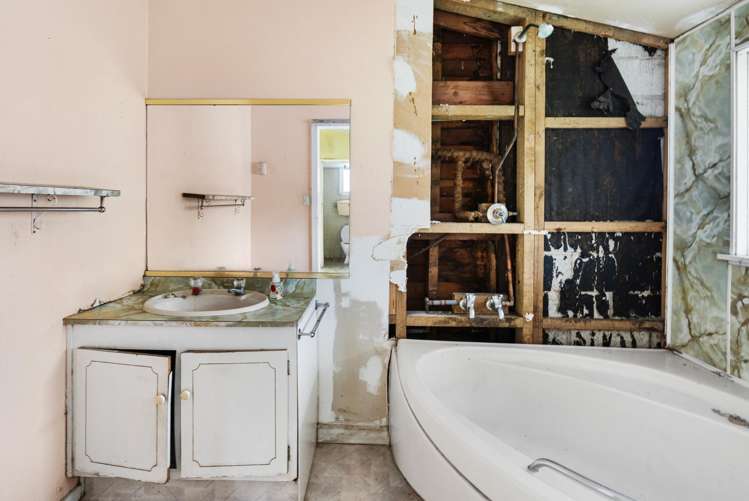 23 Sullivan Avenue Woolston_20