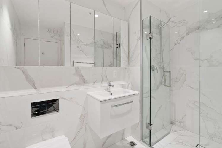 202/41 Beach Road Auckland Central_12