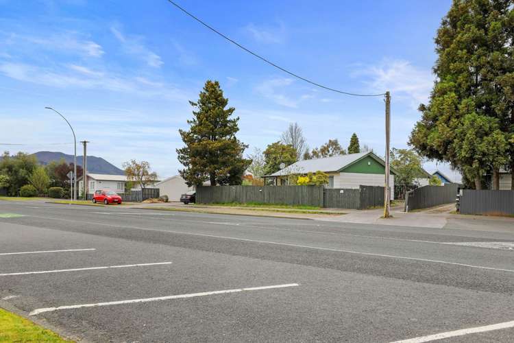 1/141 Spa Road Taupo_16