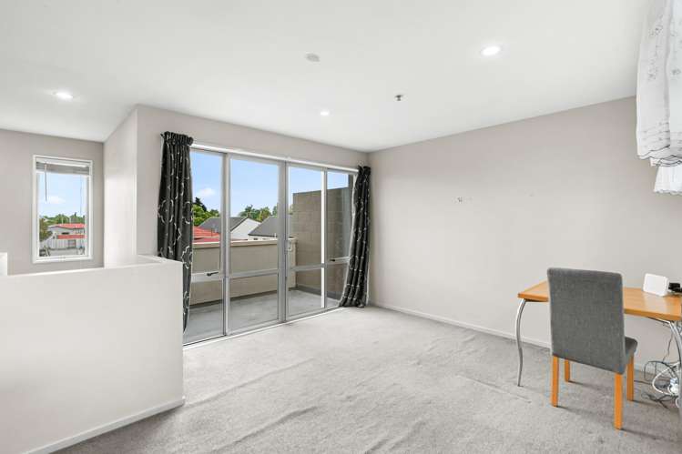 10/9 Cameron Street Sydenham_7