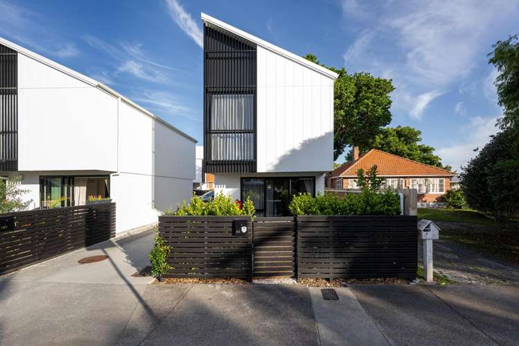 4/2 Riversdale Road Avondale_18