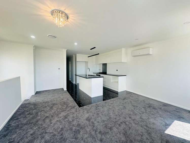 78 Joseph Street Flat Bush_13
