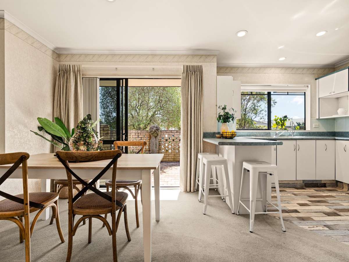 2 Luculia Drive_1