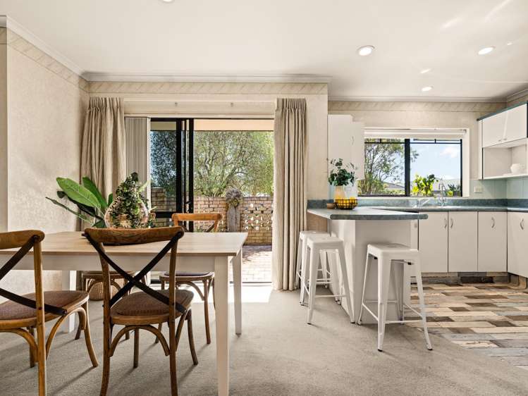 2 Luculia Drive Mt Maunganui_5