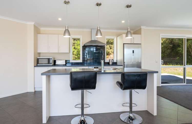 210 Seaton Valley Road_5