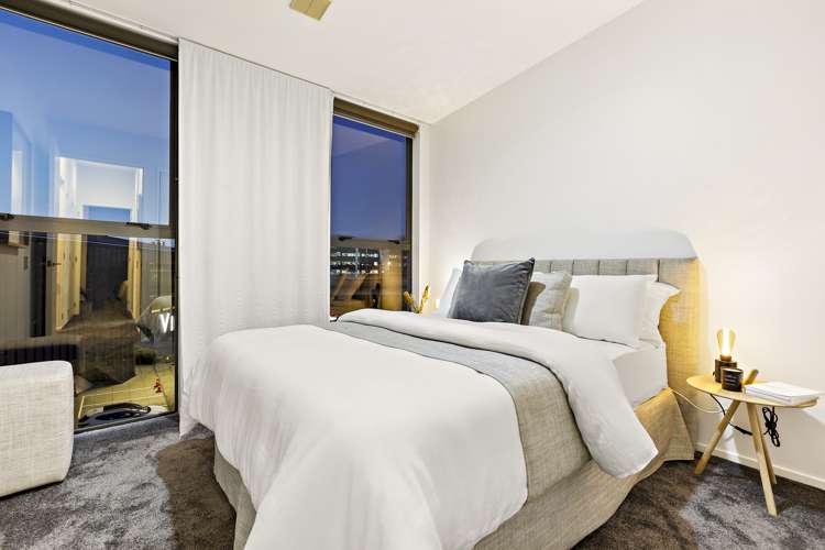 92 Fisher-Point Drive Auckland Central_13