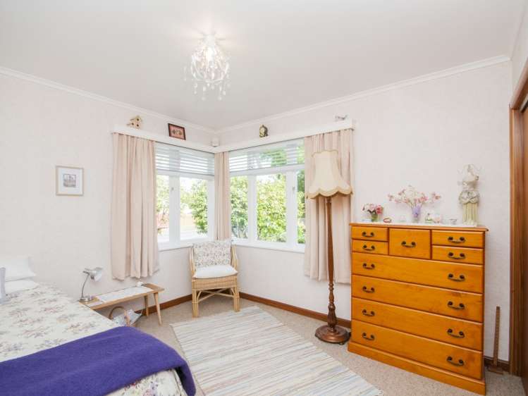 201 Caroline Place Mayfair_12