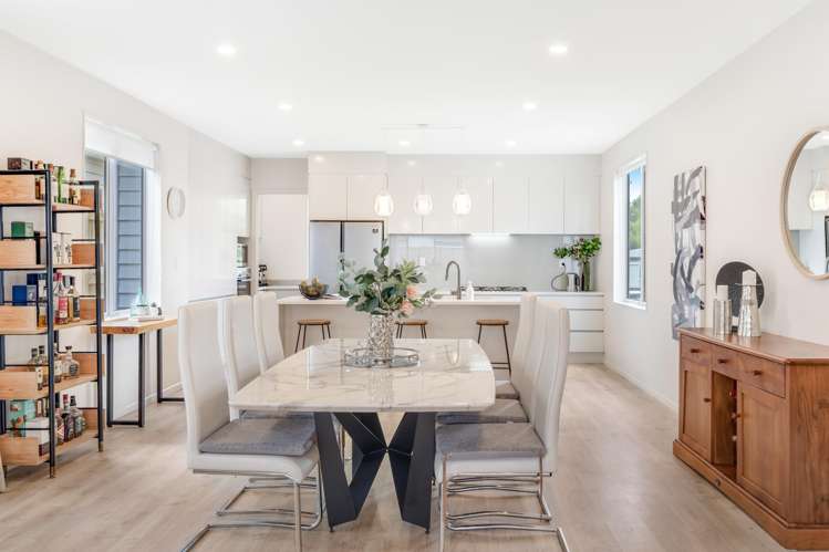 10 Hedge Row Sunnyhills_8