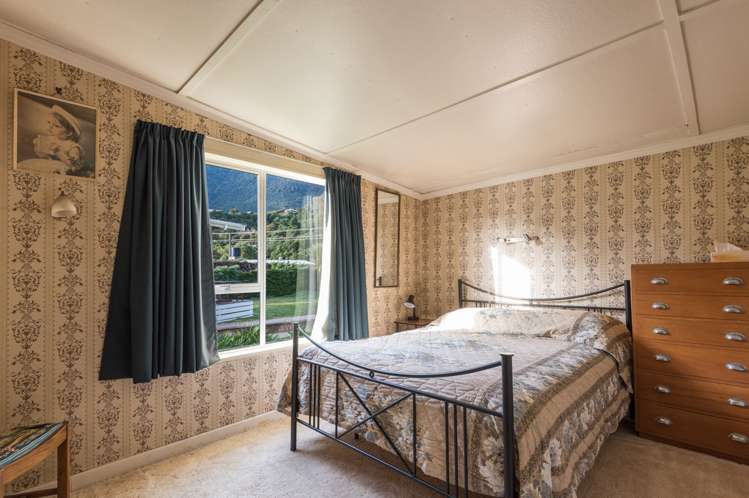 14 Esplanade Okiwi Bay_12