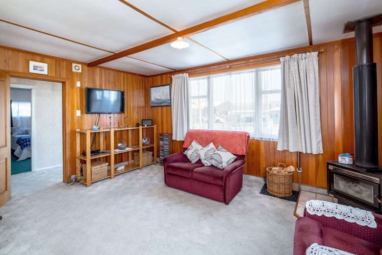 381 High Street South Carterton_5