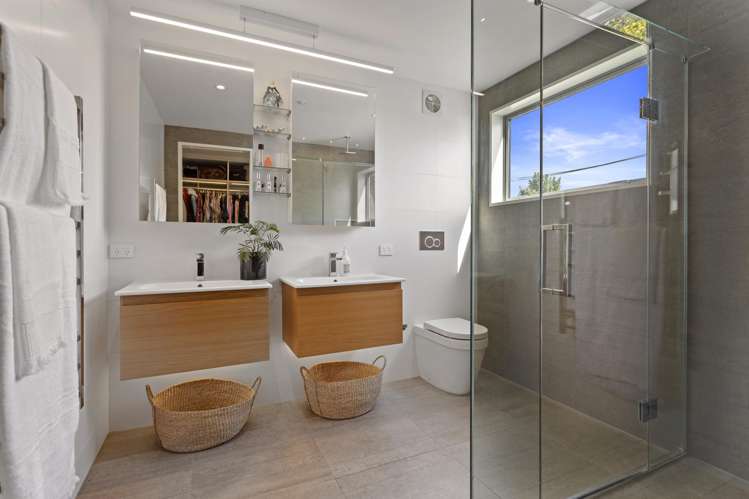 11 Te Awakura Terrace Mount Pleasant_14